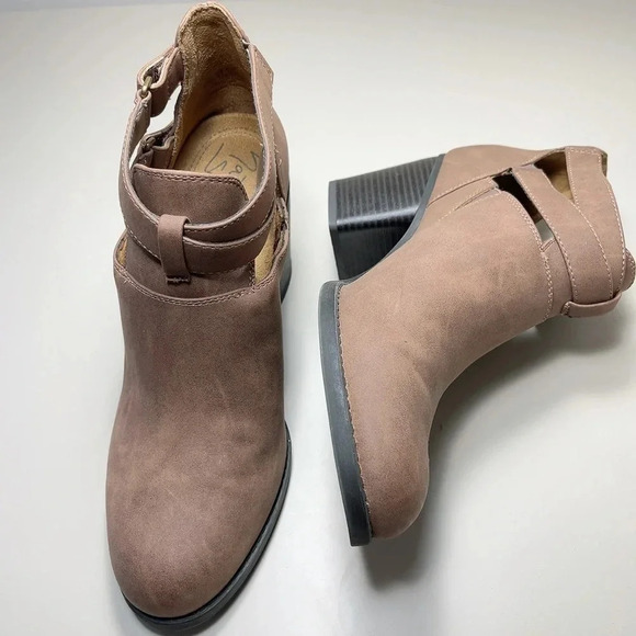 SOUL NATURALIZER | TAN TOBI STRAPY BOOTIE - Picture 3 of 15